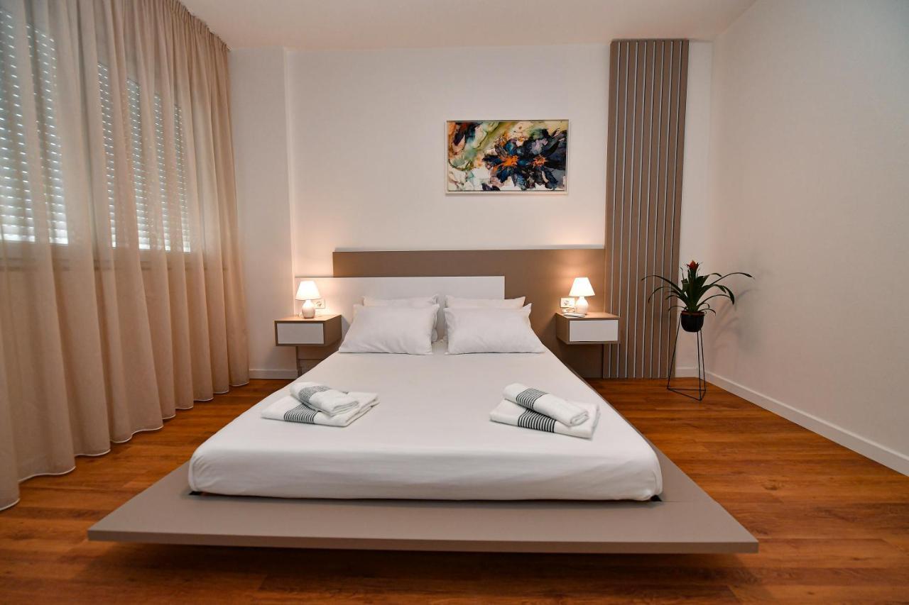 New Central Apartment Shkodër Esterno foto